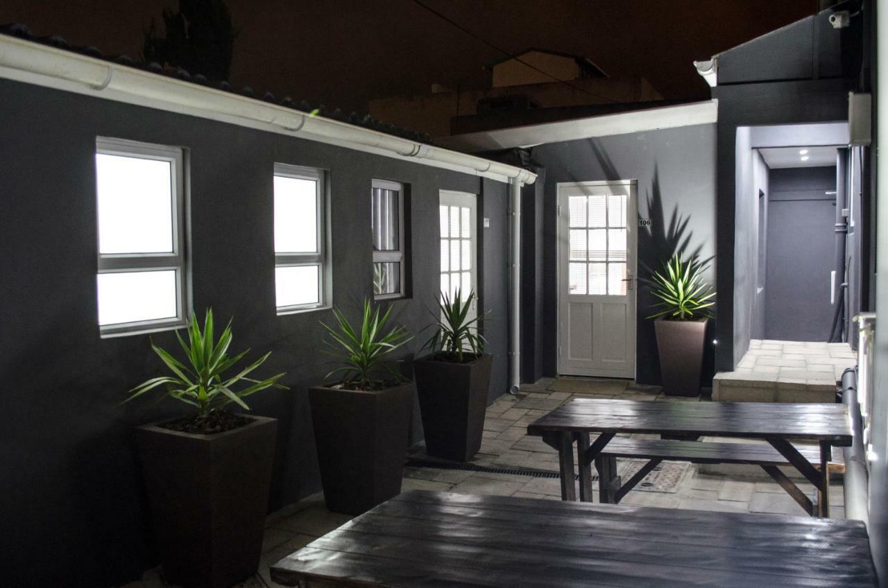 Cape Town Micro Apartments ภายนอก รูปภาพ